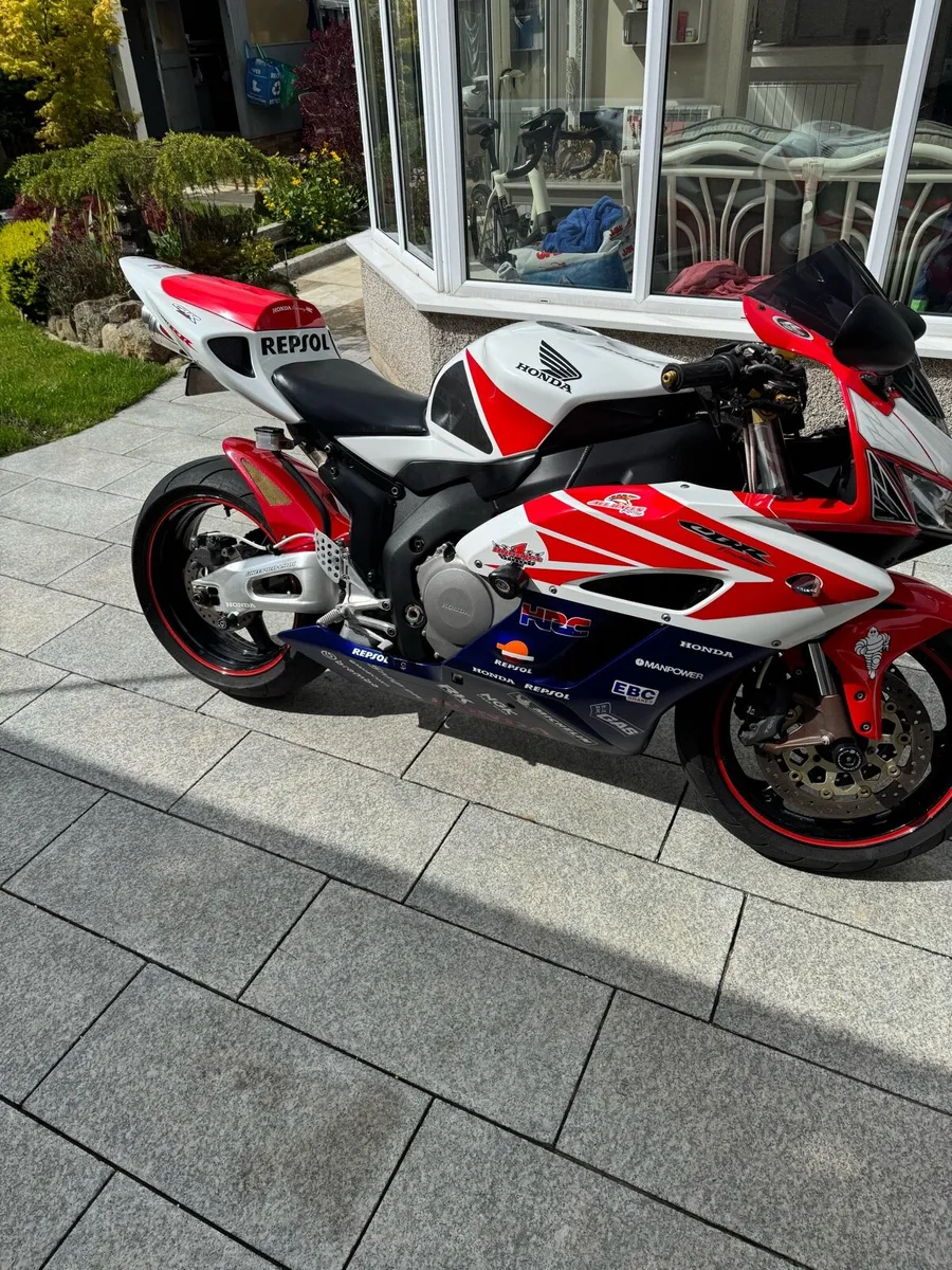 2006 CBR 1000rr - Image 2
