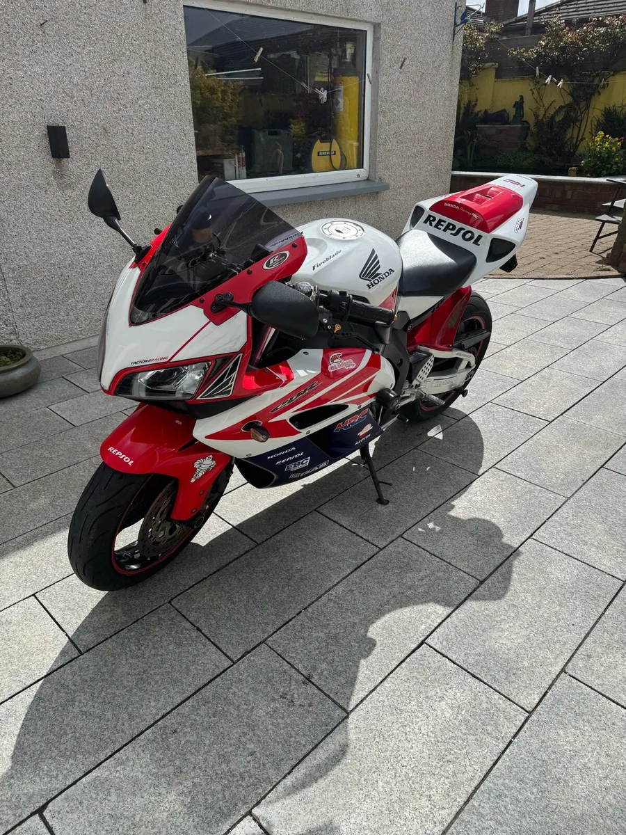 2006 CBR 1000rr - Image 4