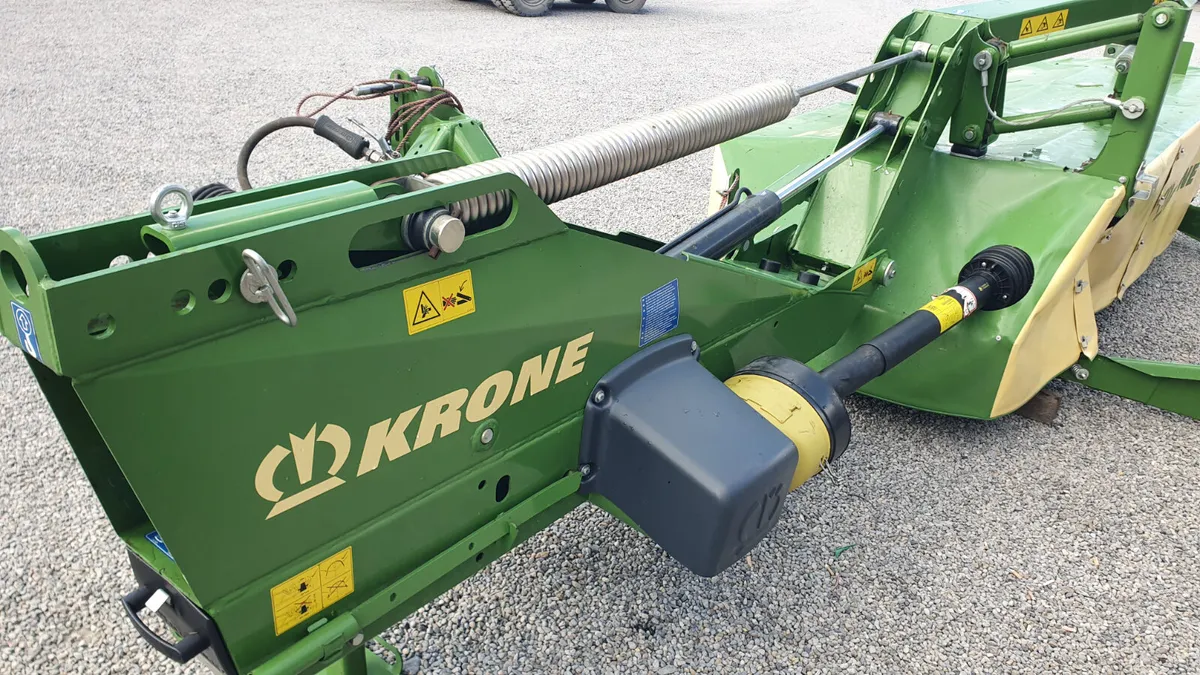 Year 2023 Krone ECR280 Mounted Mower Like New - Image 3