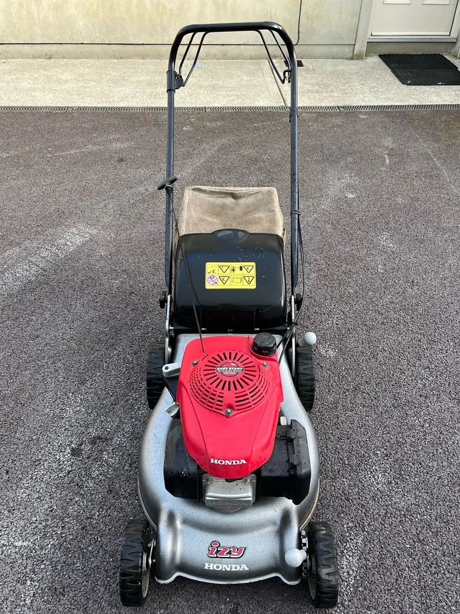 Honda HRG466 Lawnmower - Image 2