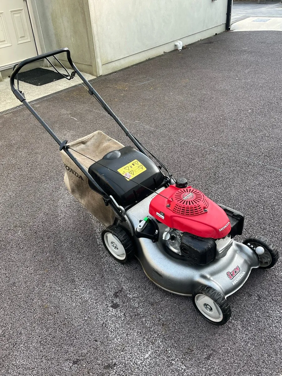 Honda HRG466 Lawnmower - Image 3