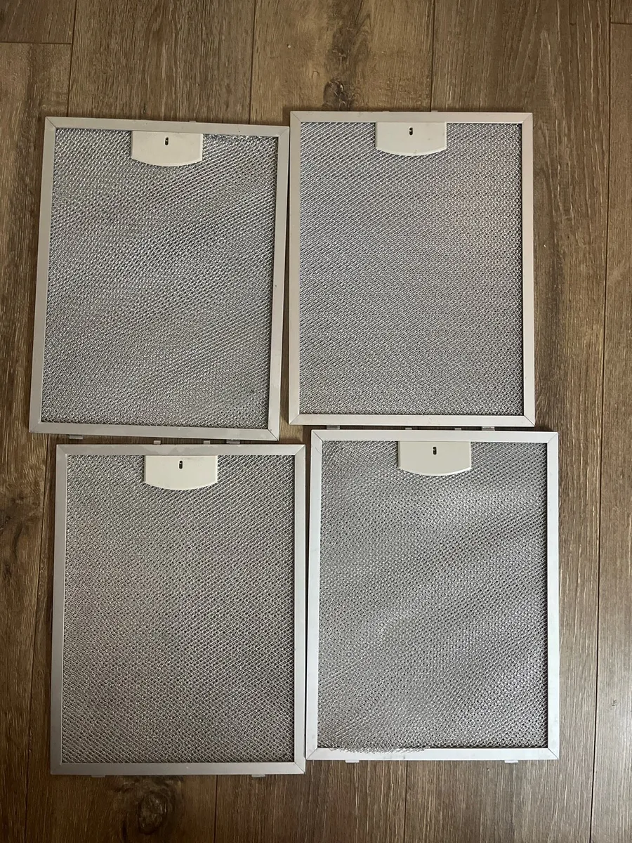 4 aluminum mesh filters for a cooker extractor fan - Image 3