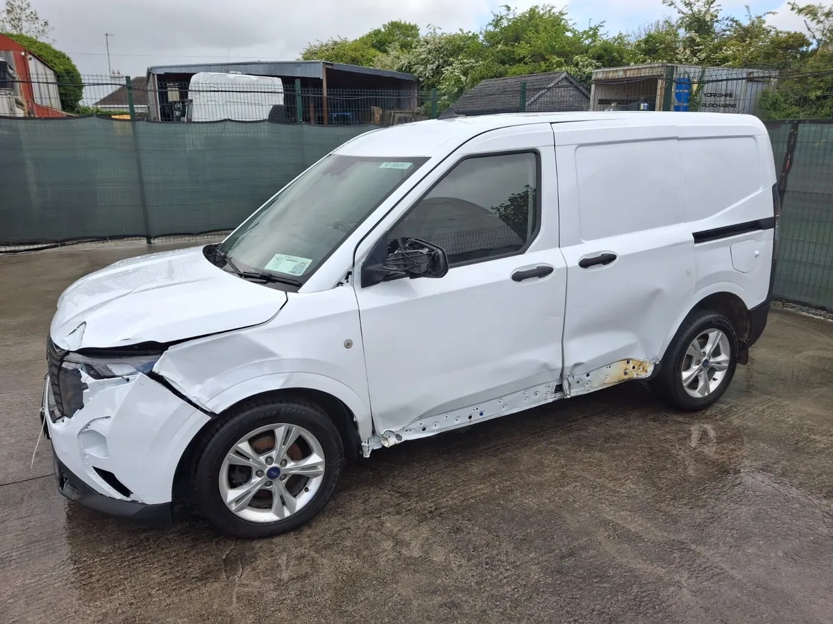 242 Ford Transit Courier  Trend  1.5 Diesel - Image 3