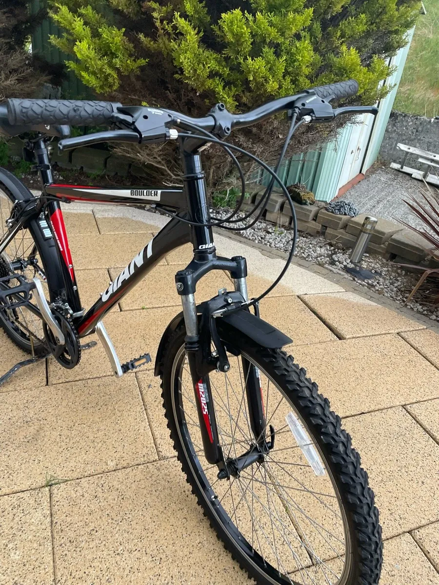 Giant Boulder mountain bike - Image 2