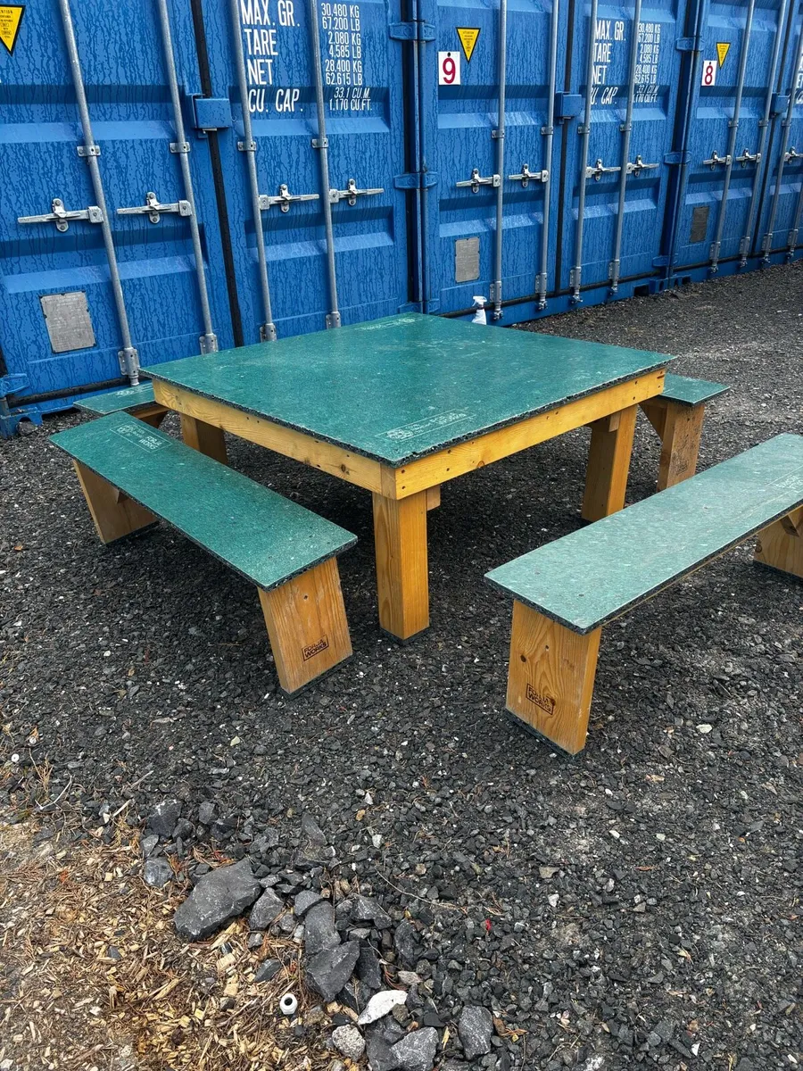 Picnic tables - Image 1