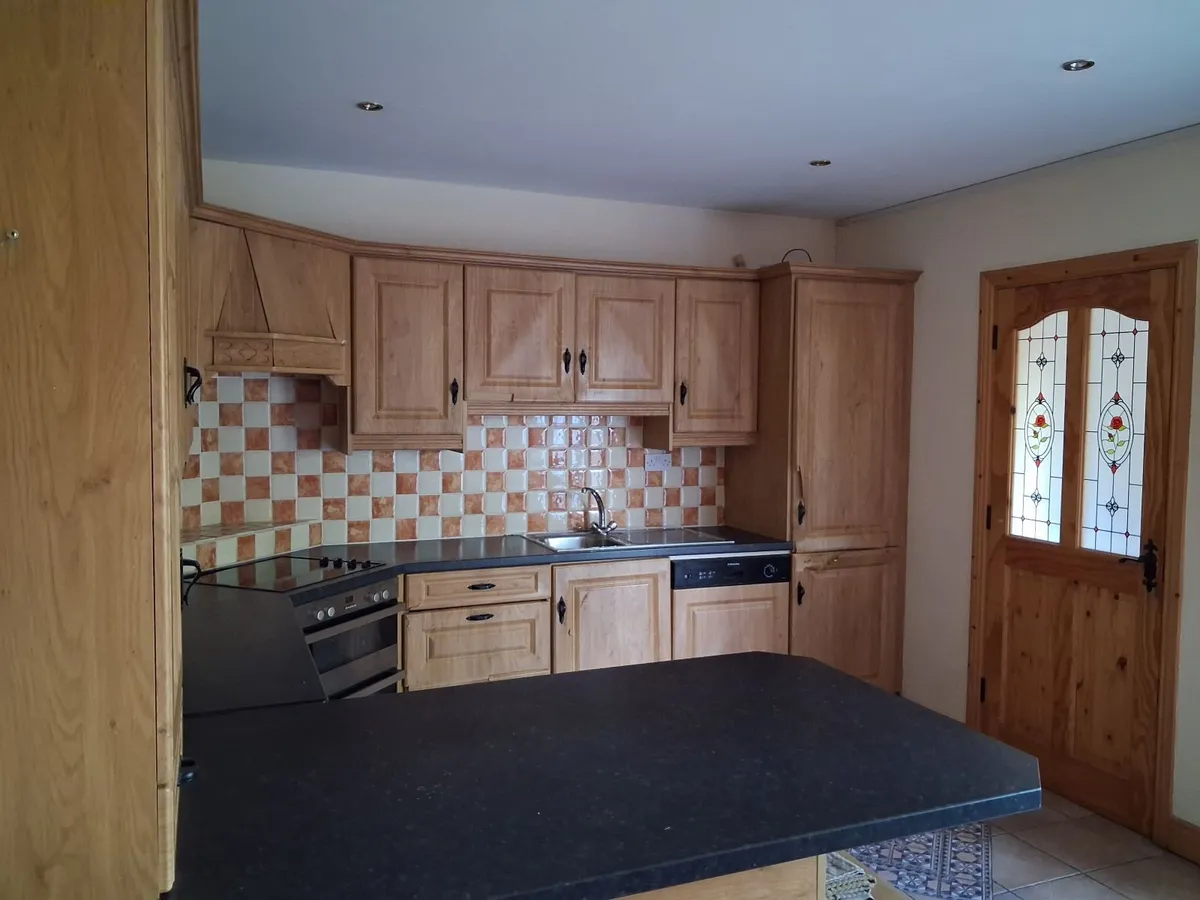 Kitchen - Image 4