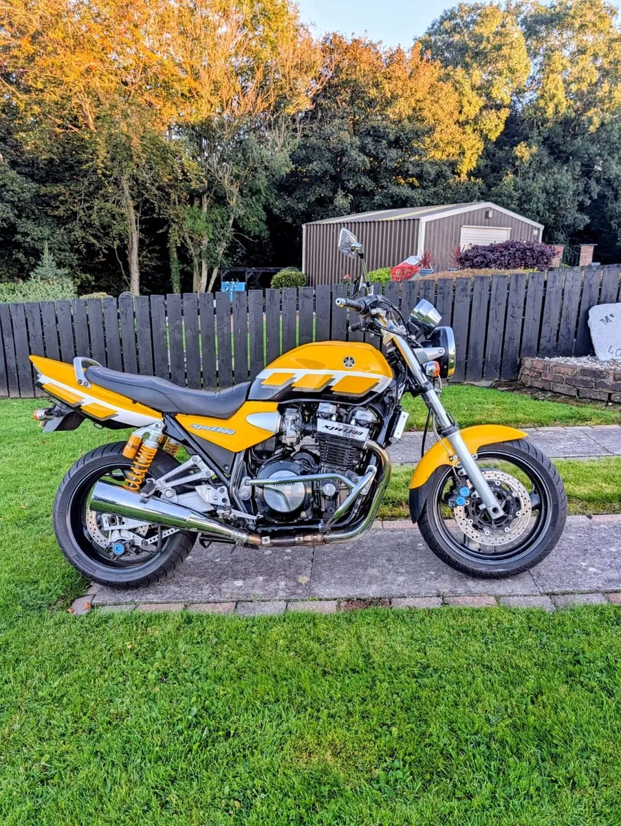YAMAHA XJR 2002 - Image 3