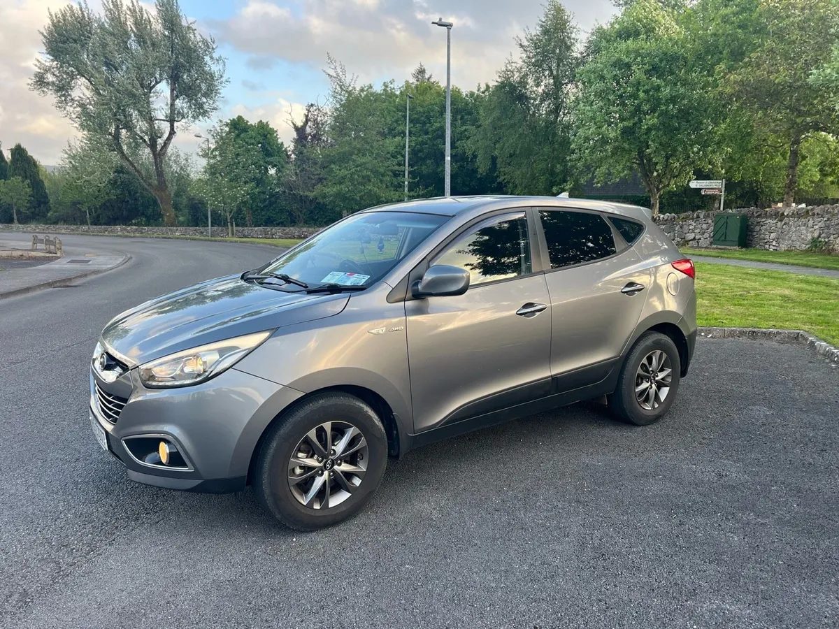 Hyundai ix35 2.0 4wd immaculate condition top spec - Image 2