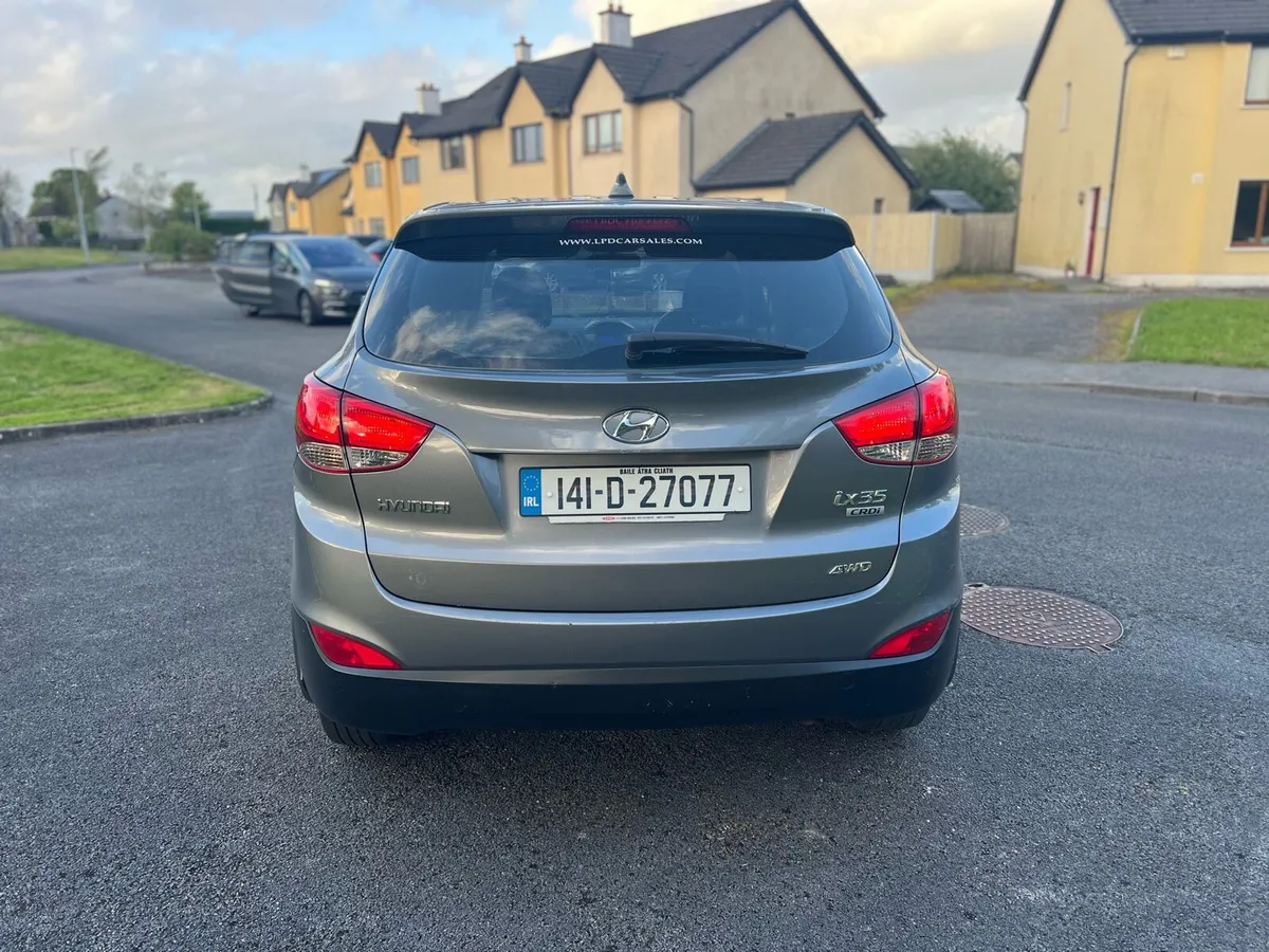Hyundai ix35 2.0 4wd immaculate condition top spec - Image 3