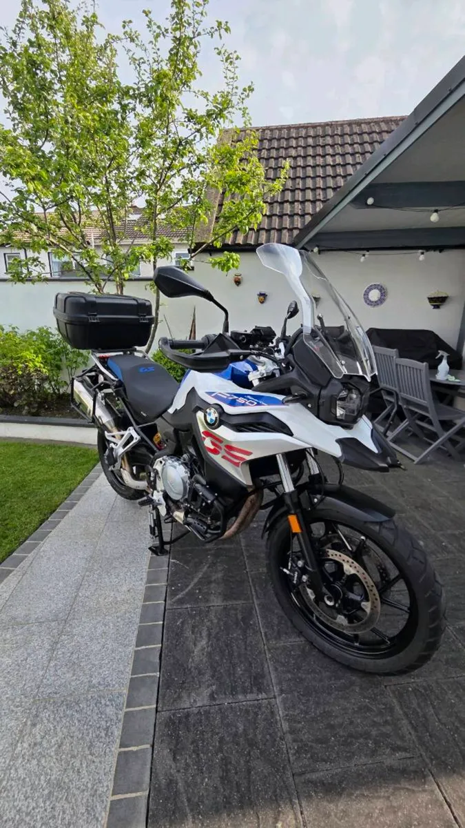 Motorbike - Image 3