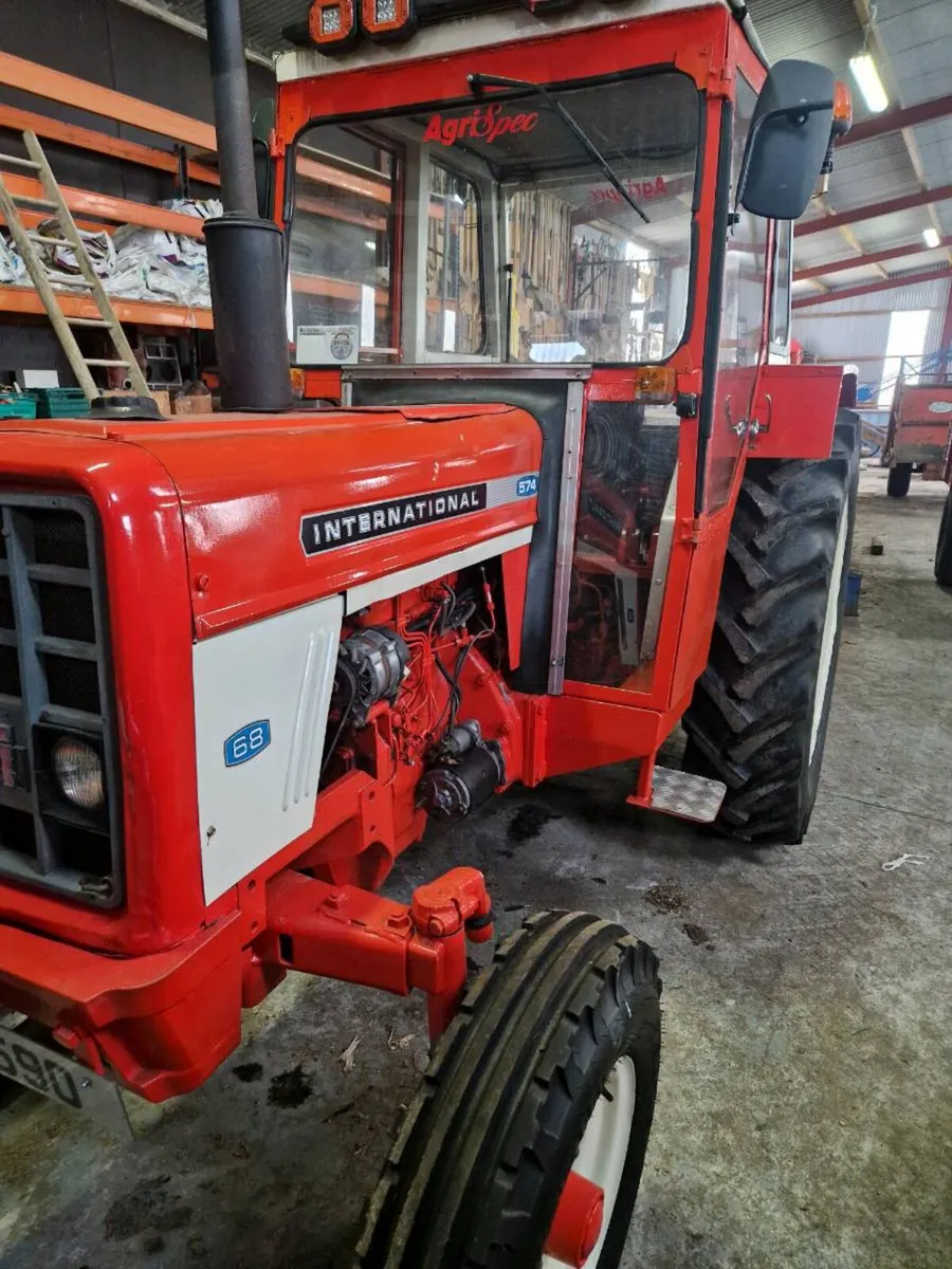 Vintage tractor - Image 1