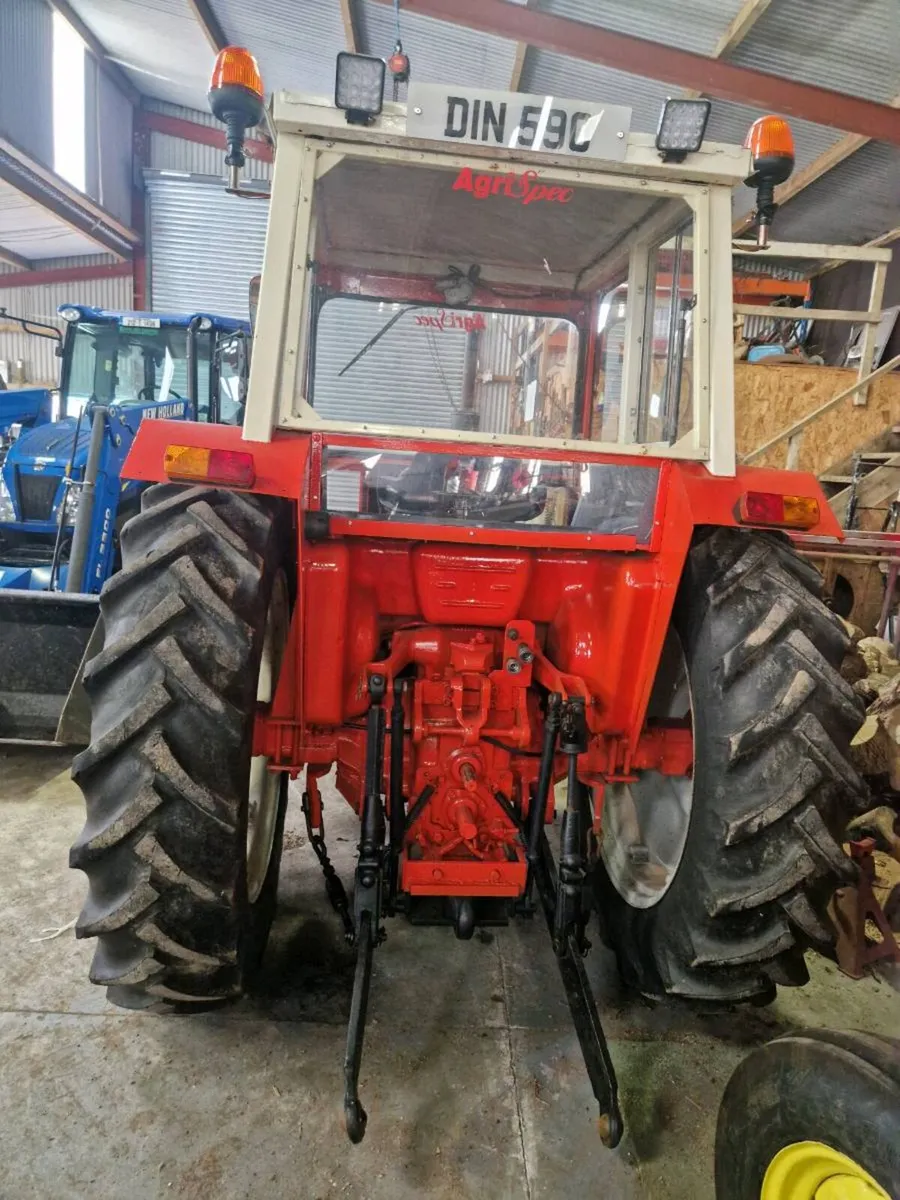Vintage tractor - Image 3
