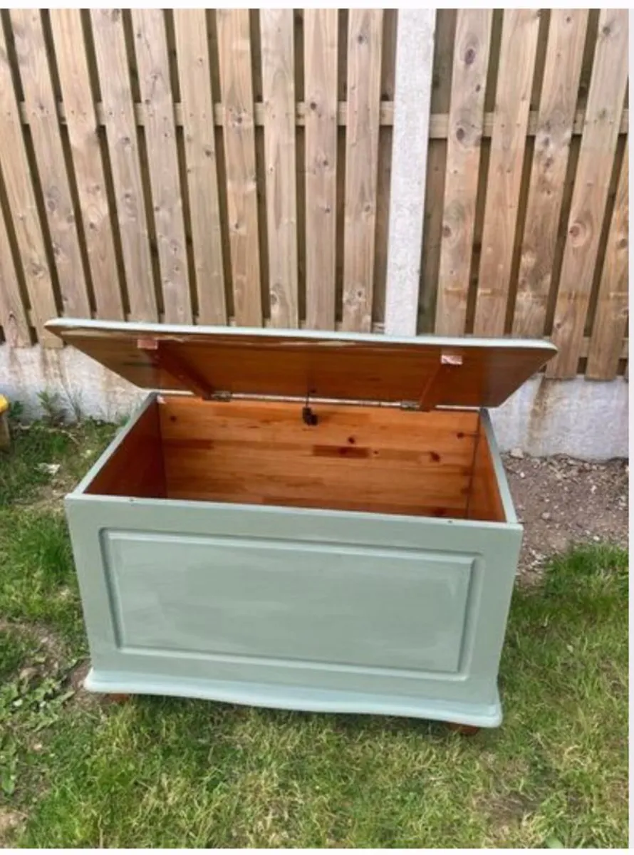 Wood blanket Chest, Box - Image 1