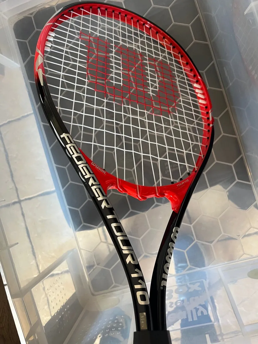 Wilson Federer Tour 110 Tennis Racket + Head Carry - Image 3