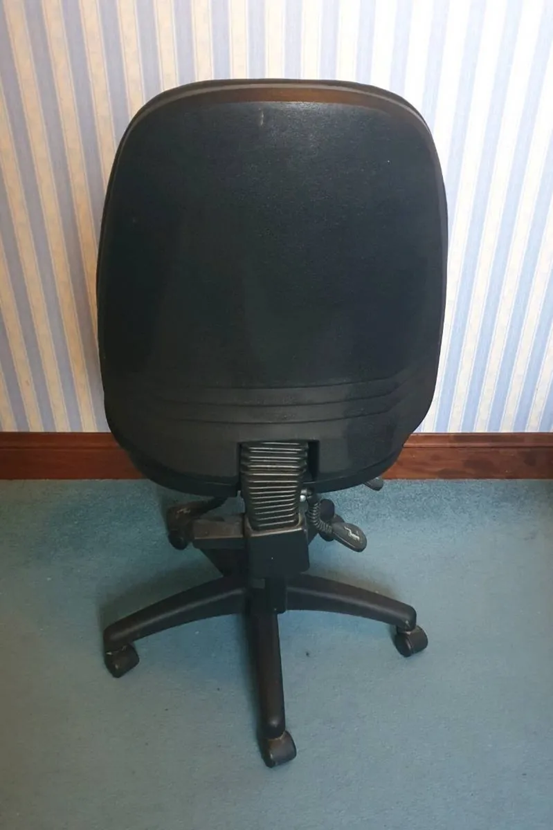 Office Swivel Chair - Image 2