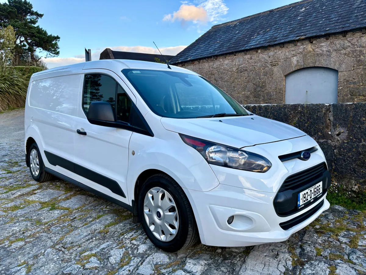 2019 Ford Transit Connect Trend LWB - Image 2
