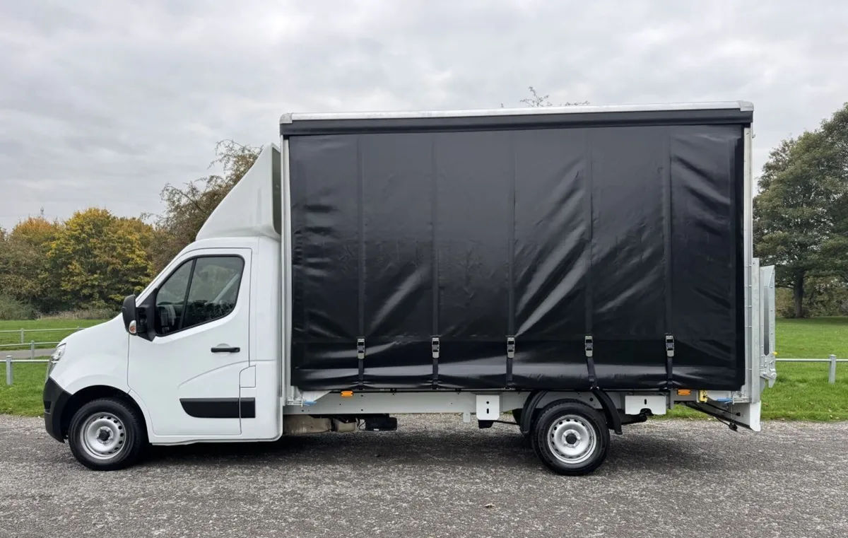 2021 Nissan Nv400 Curtain Sider Van - Image 1