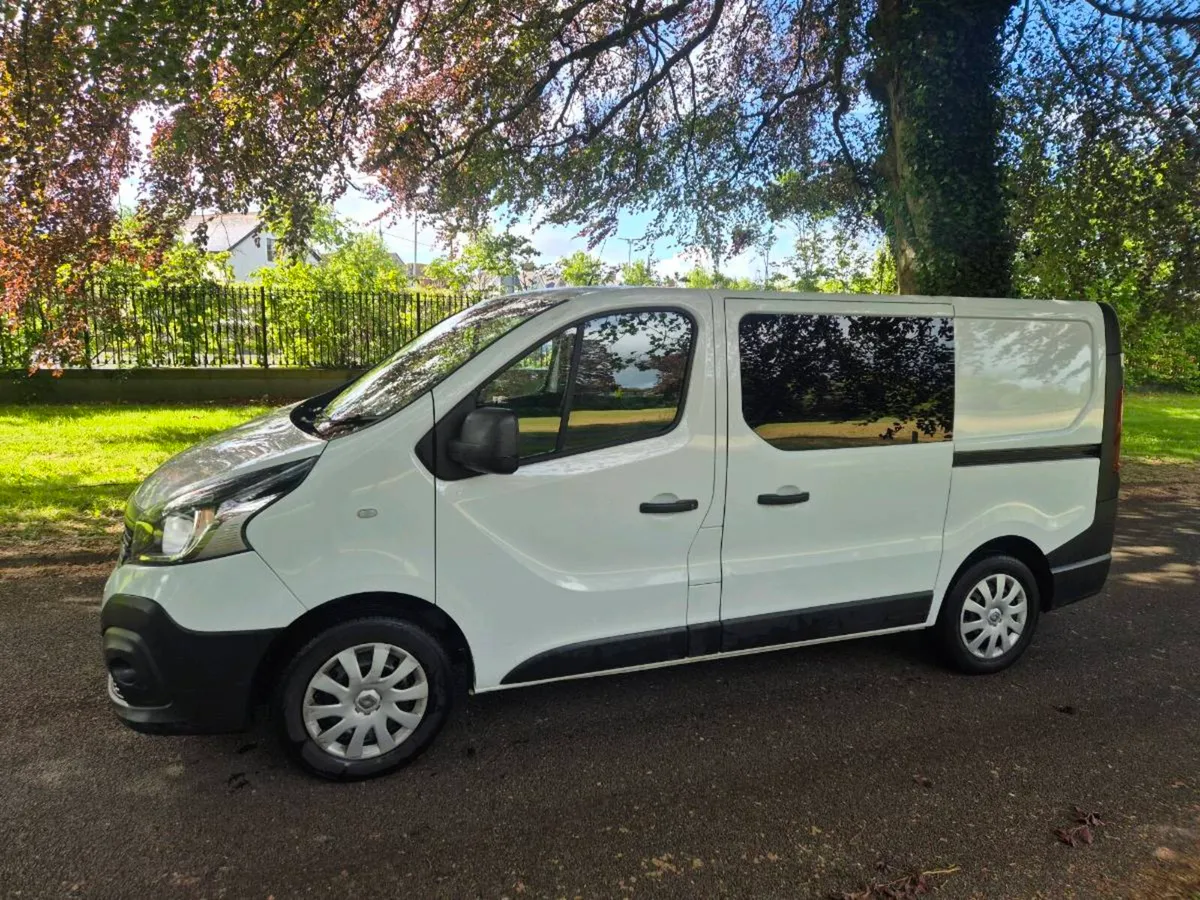 191 renault trafic crewcab low km only 174765. - Image 1
