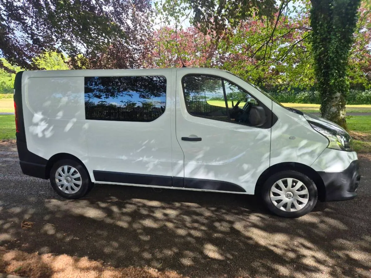 191 renault trafic crewcab low km only 174765. - Image 2