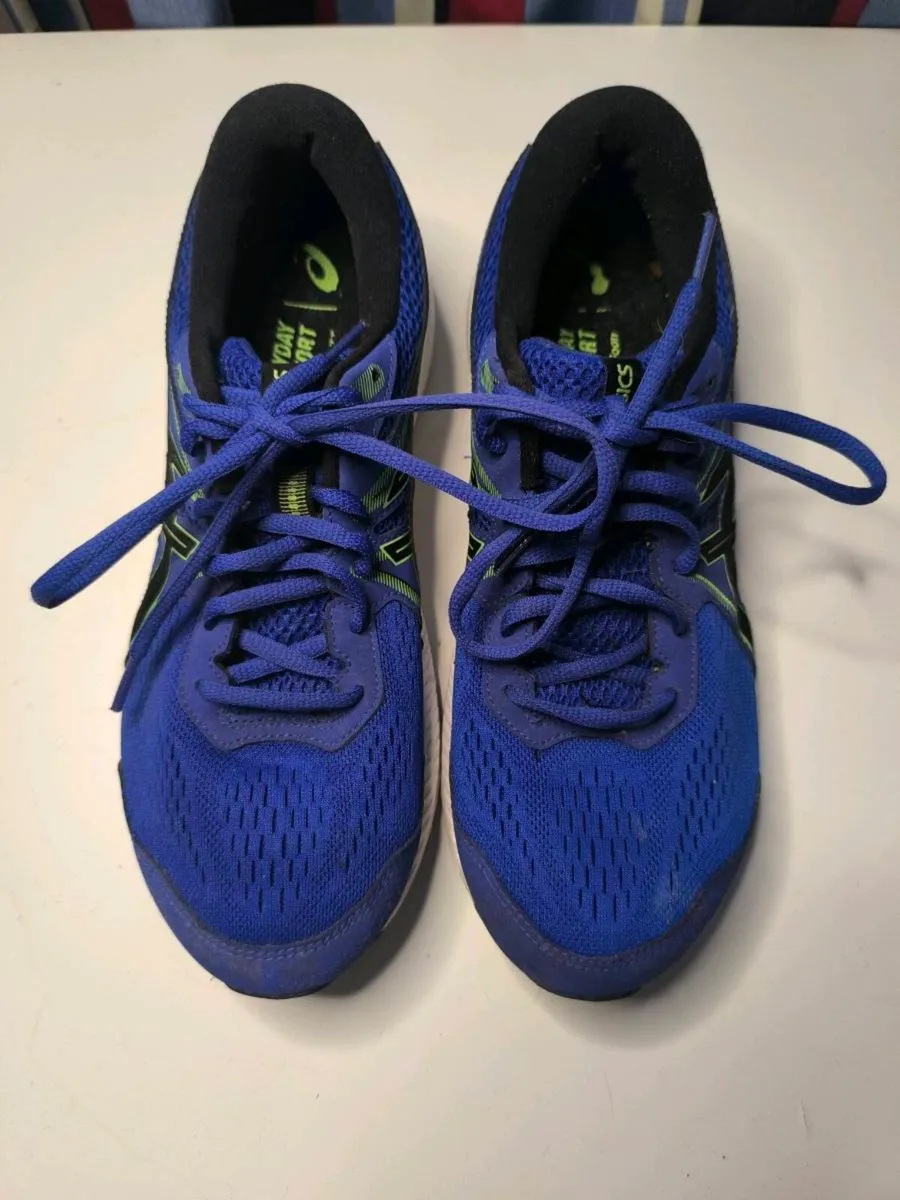 Blue ASICS runners - Image 1
