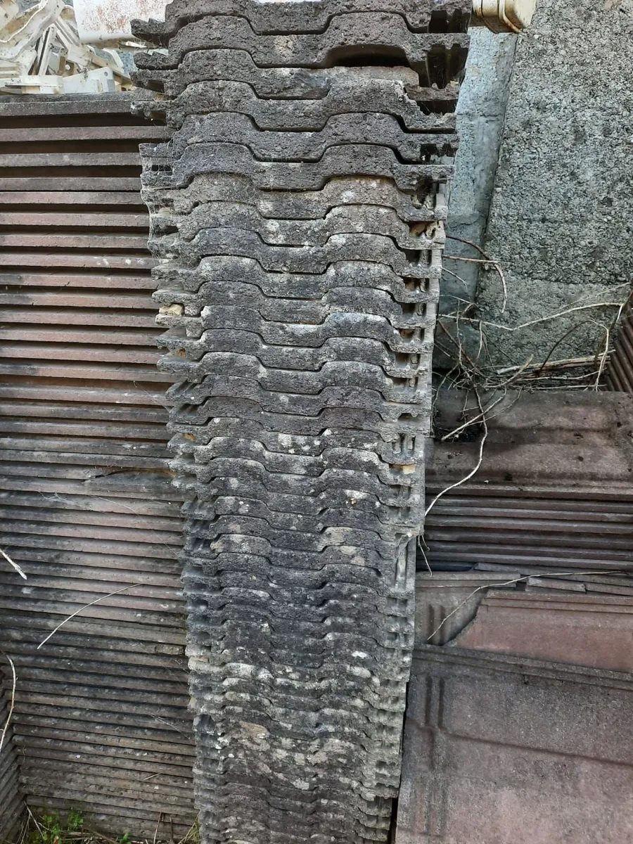 Roof tiles - Image 3