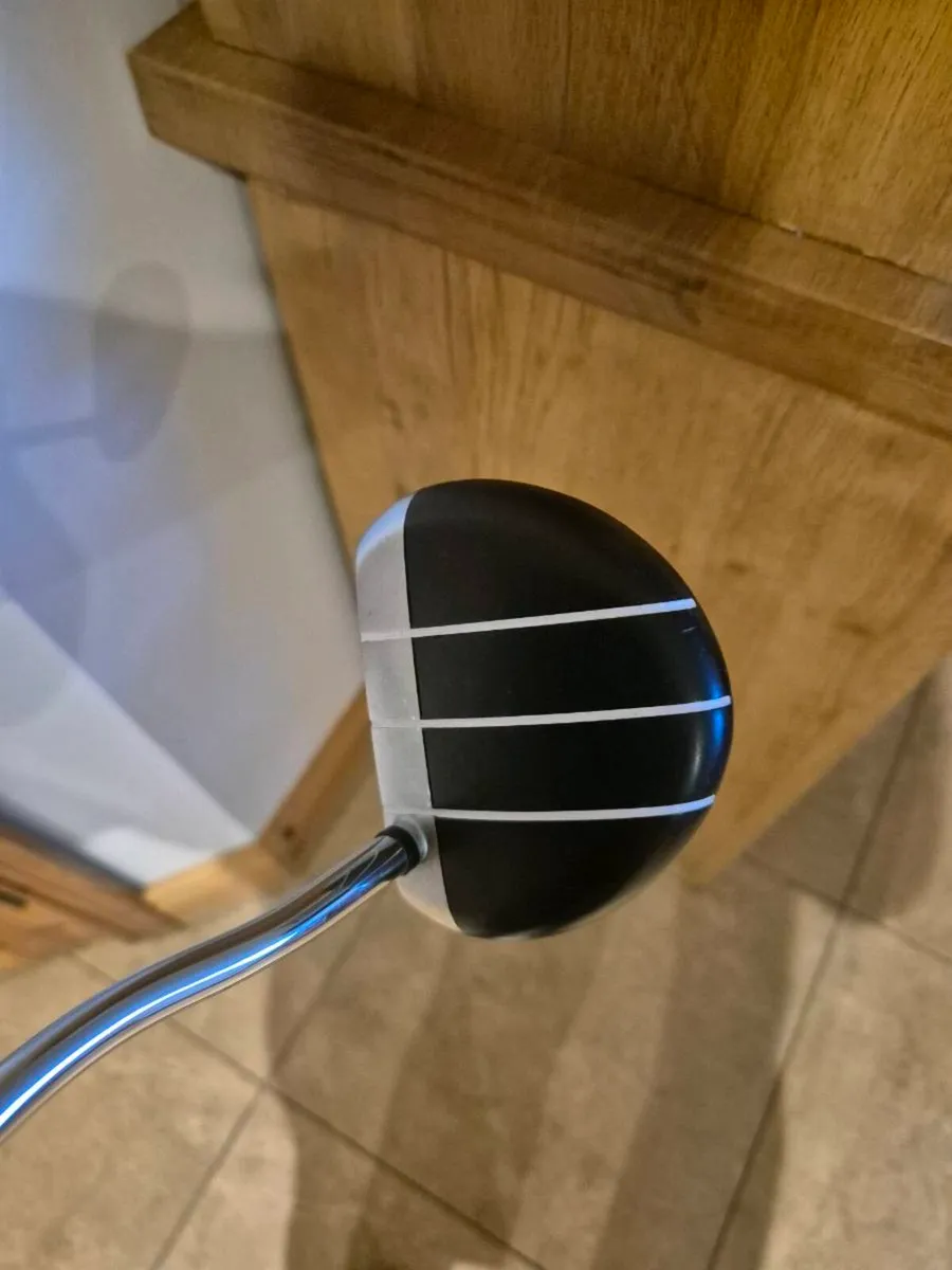 Odyssey stroke lab tuttle putter - Image 4