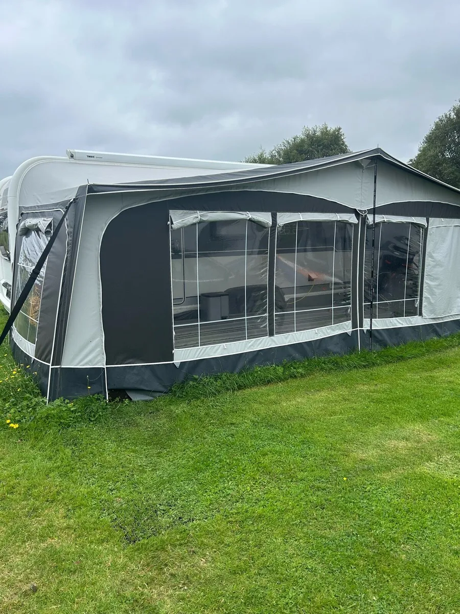 Caravan season awning - Image 4