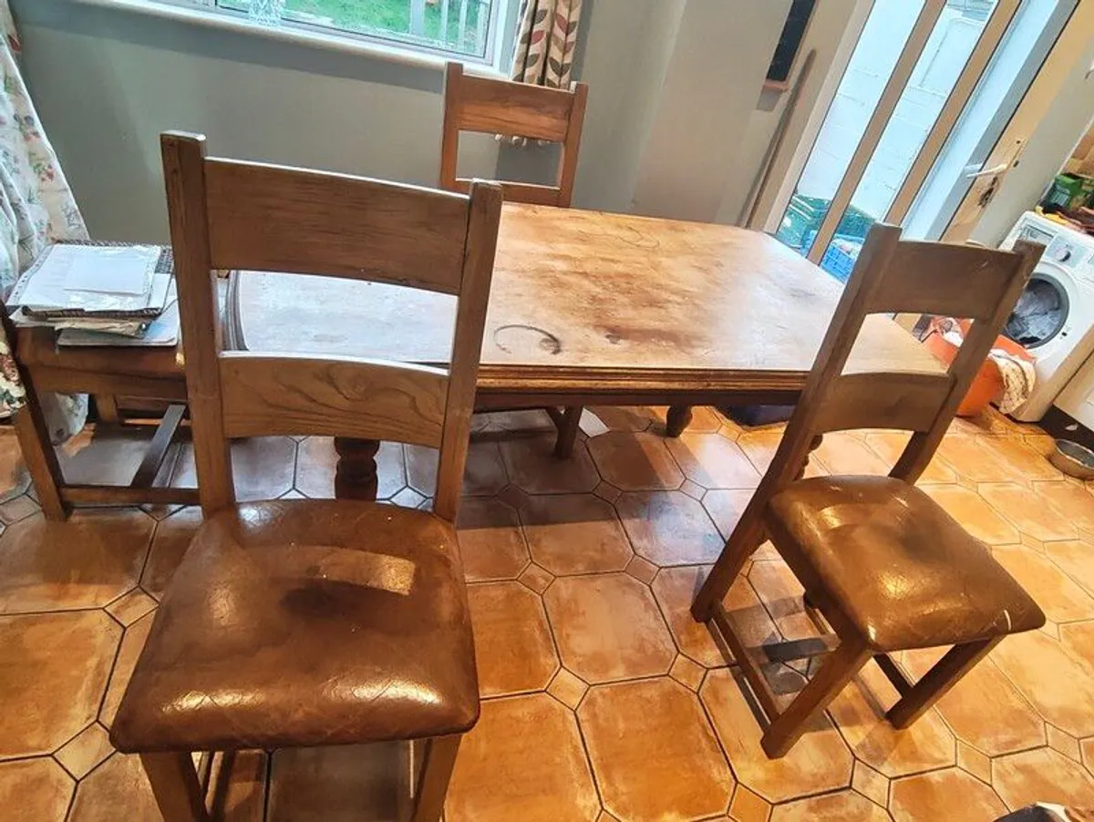 Dining table + 4 chairs - Image 3