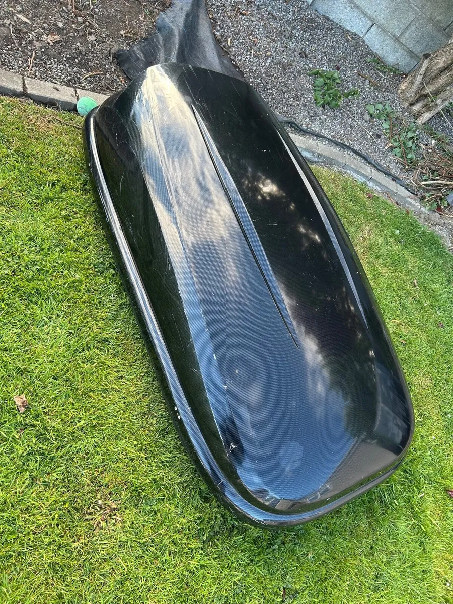 Roof box - Image 2