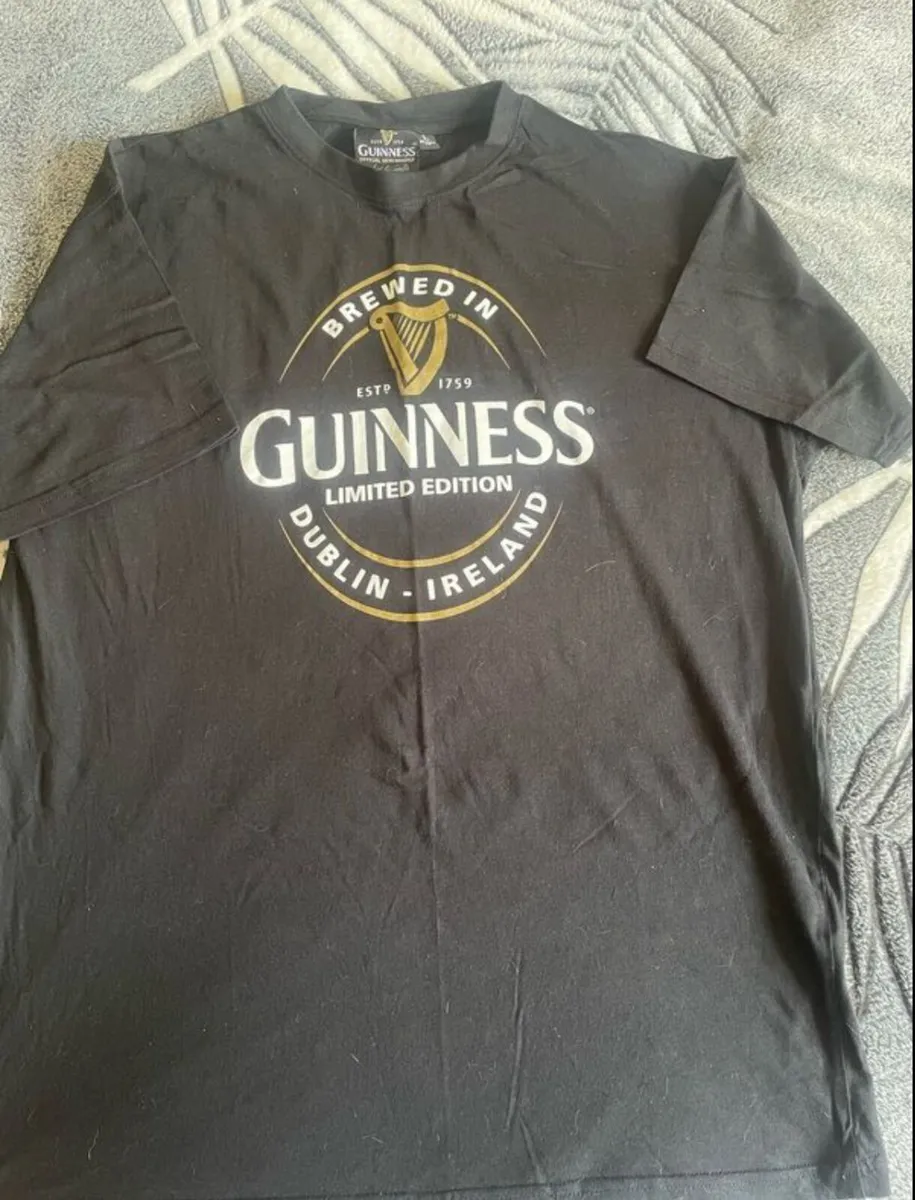 3 in 1 Guinness hoodie jumper + T-Shirt + Cup - Image 2