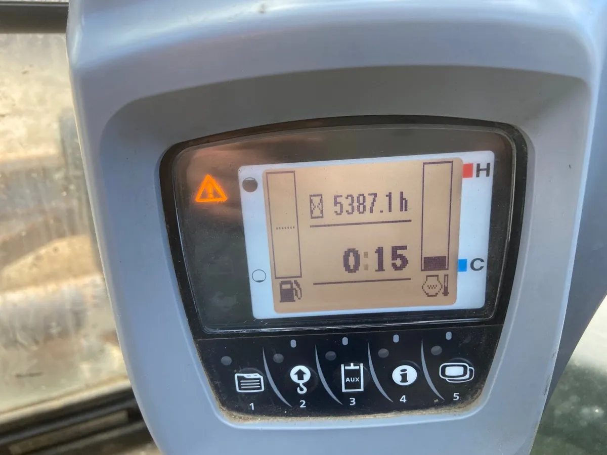 Kubota U48-4 - Image 2