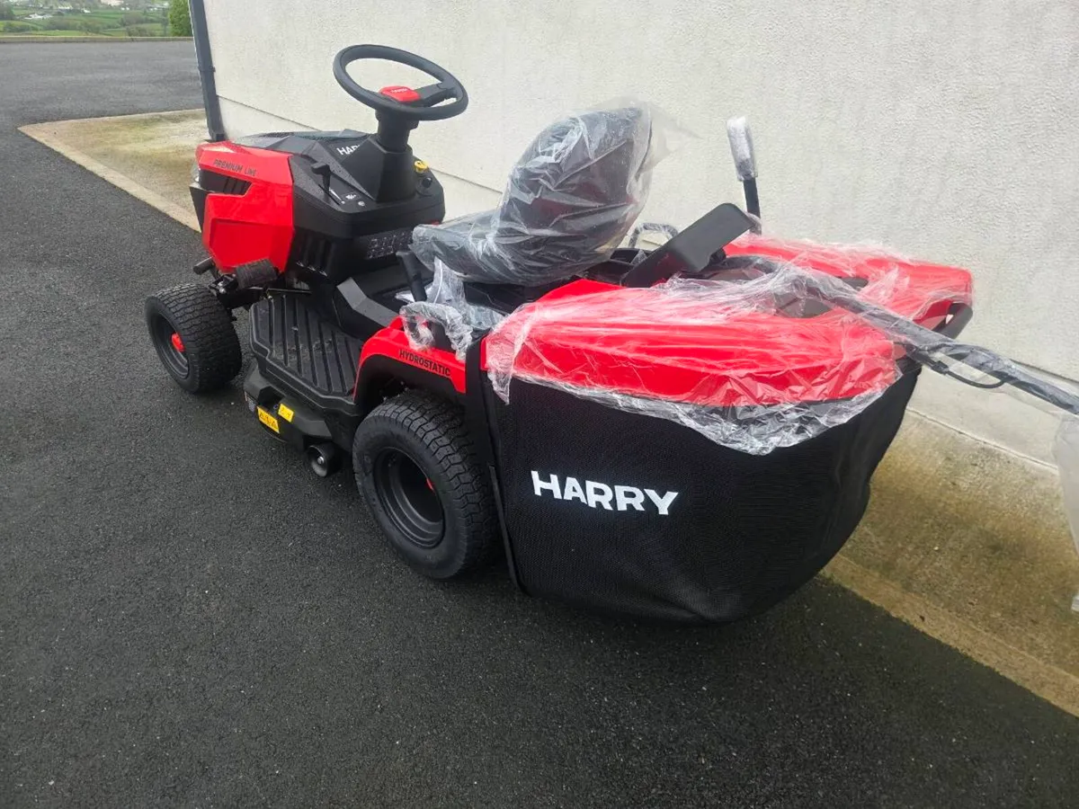 New Harry hydro lawnmower for sale - Image 4
