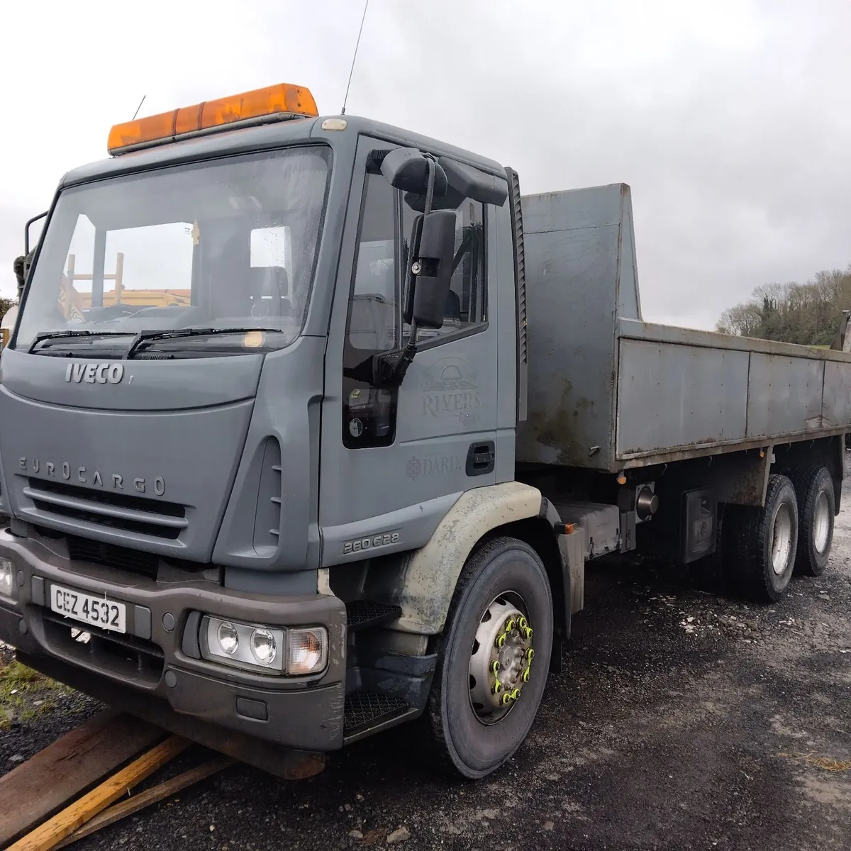 Iveco tipper, manual gearbox 2005 - Image 1
