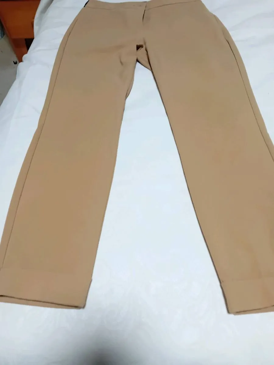 Ladies Trousers Size Medium -Zara - Image 1