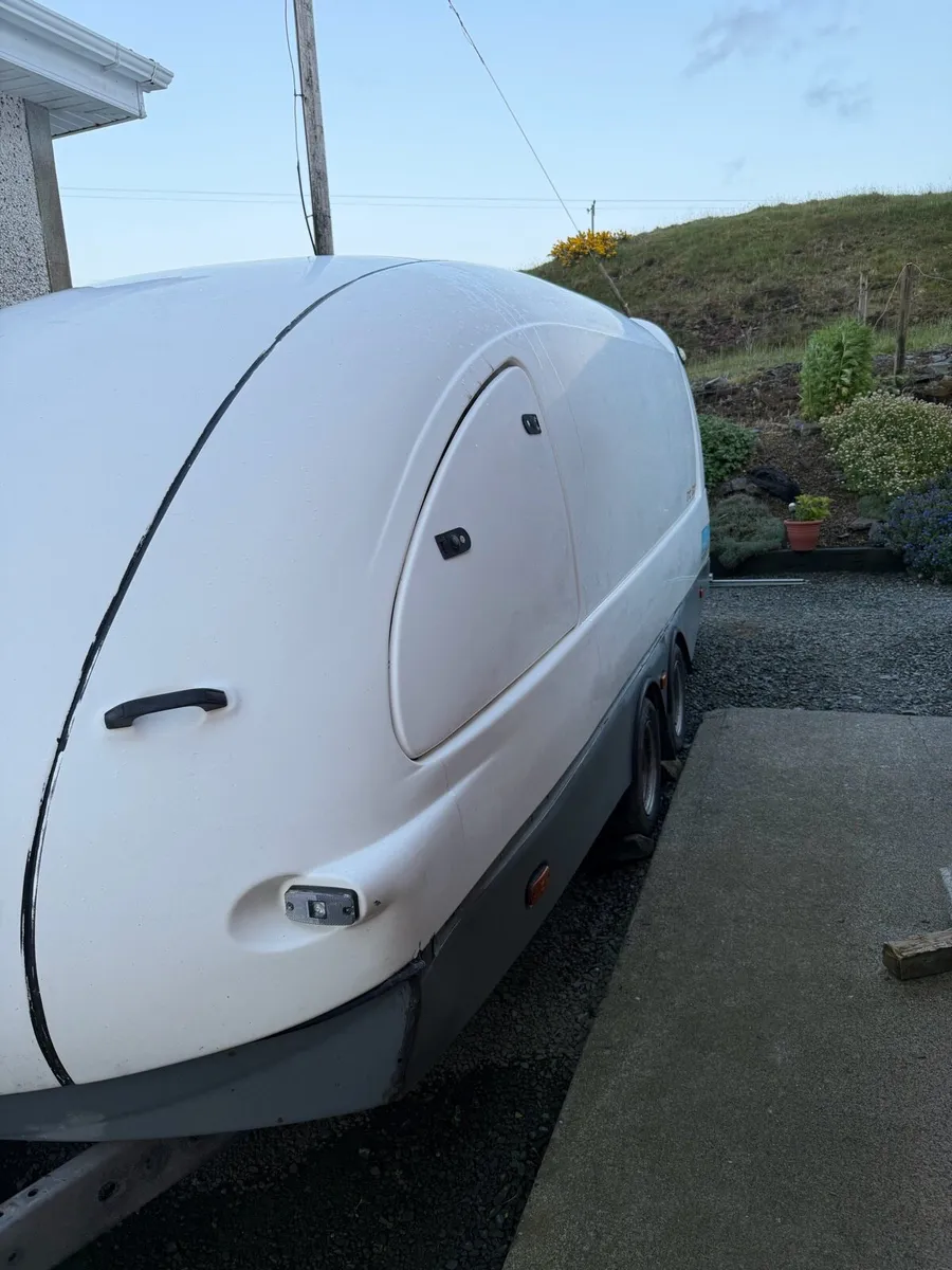 Race Liner 3000 Shuttle - Image 3