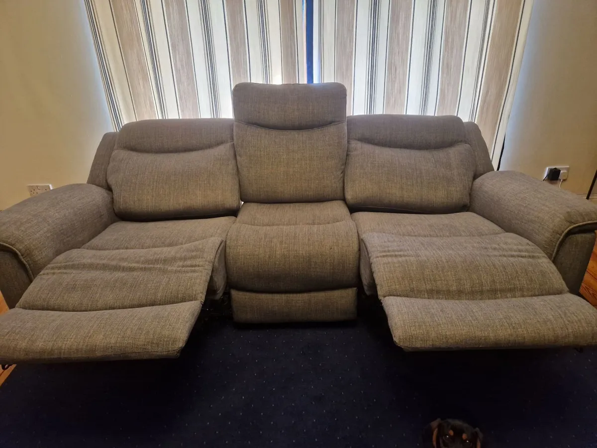 Electric Recliner sofa - Image 2