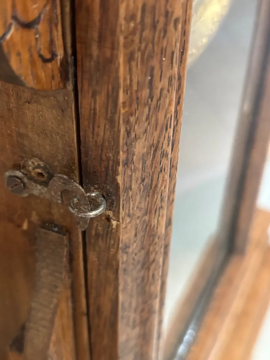 Antique Victorian Mantel Clock (Working, with Key) - Image 2
