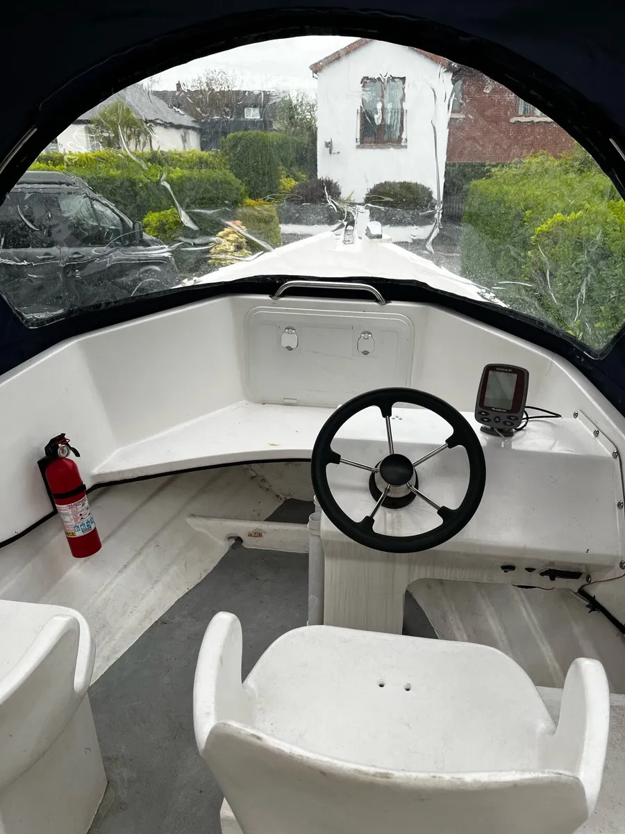 MAG 15 Boat - Image 4