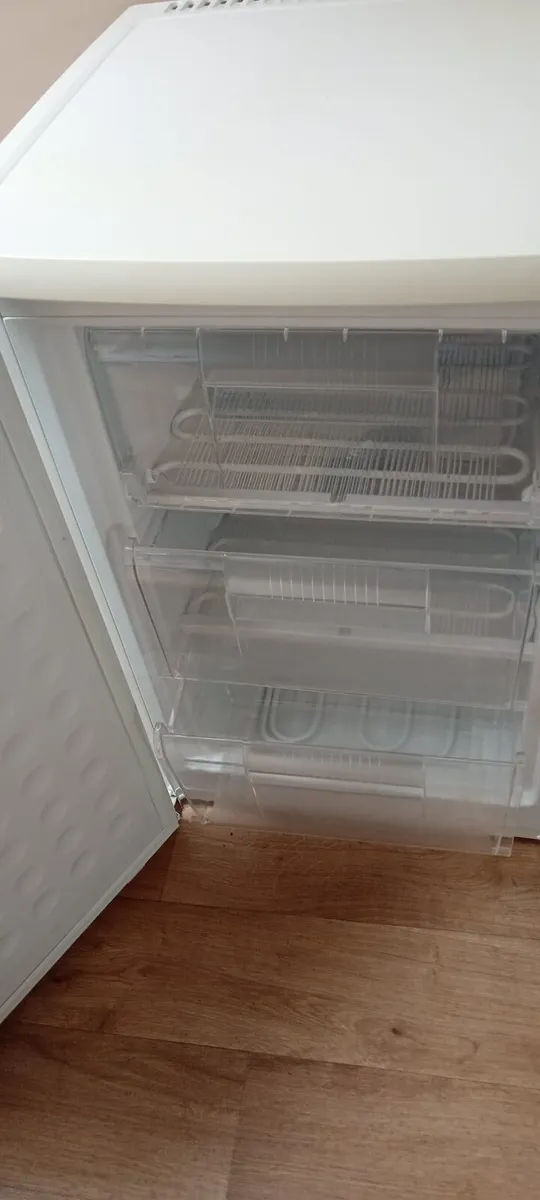 Fridge freezer    free to collect. - Image 3