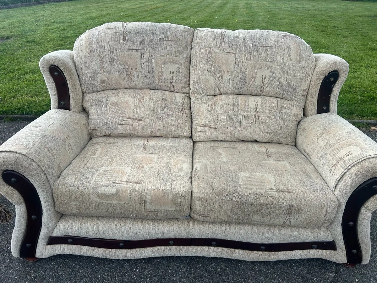 Suite of furniture - Image 2