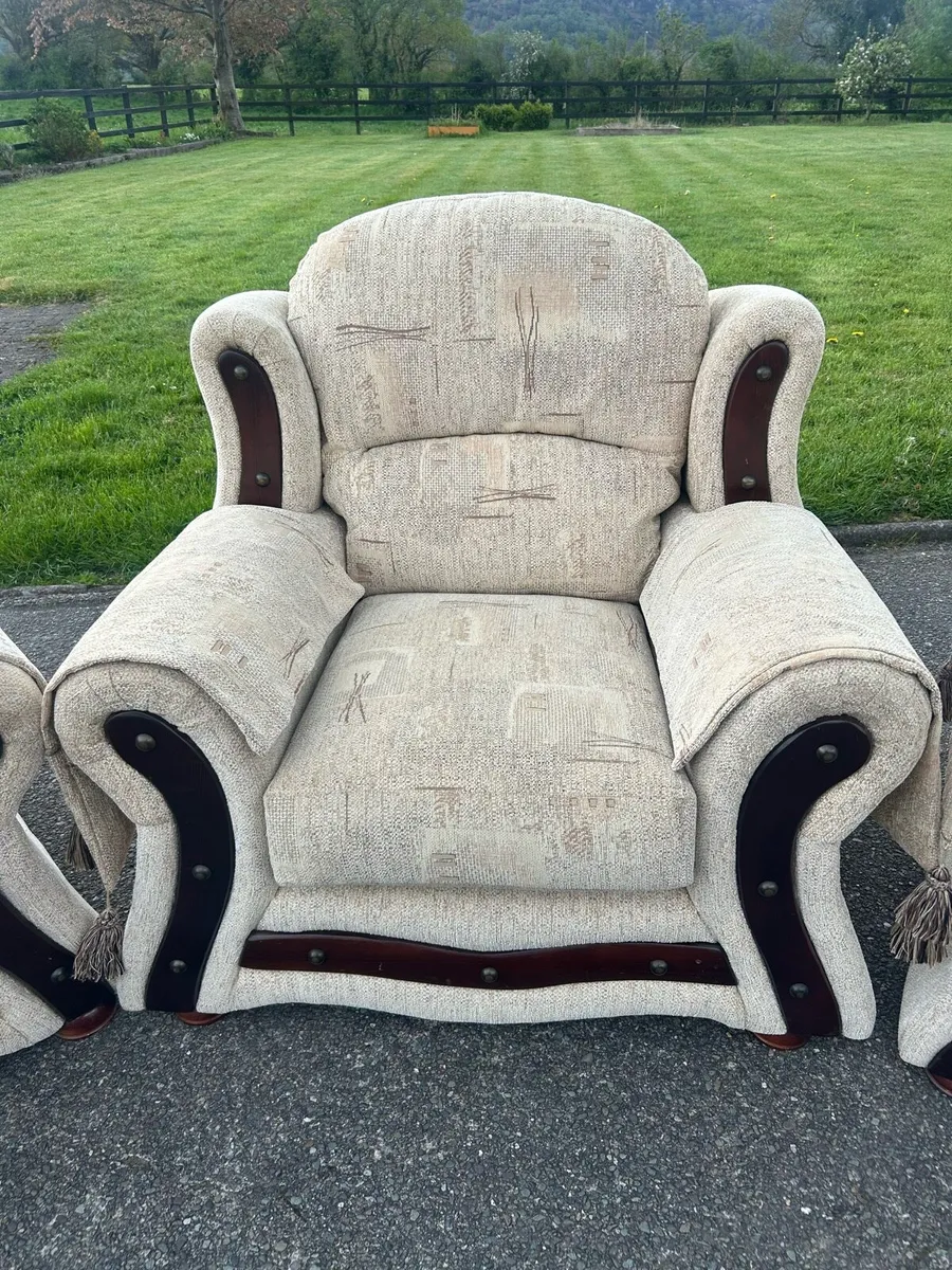 Suite of furniture - Image 3
