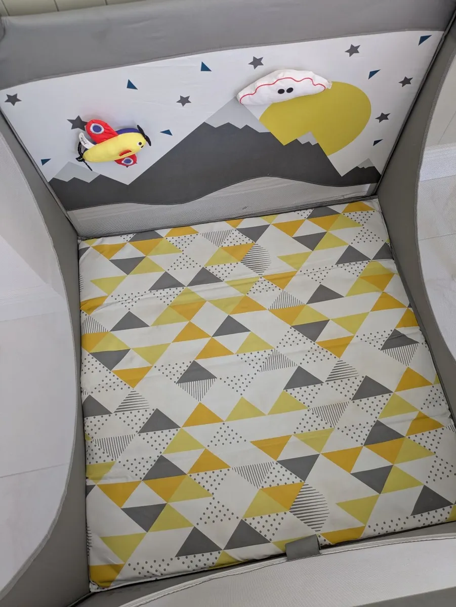 Joie Playpen - Image 4