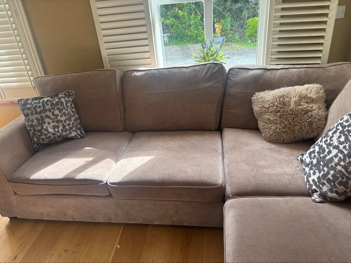 Corner Sofa / L-Shaped Couch – Excellent Condition - Image 4