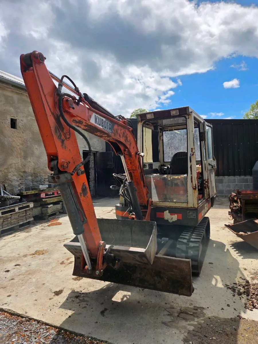 Kubota Mini Digger - Image 3