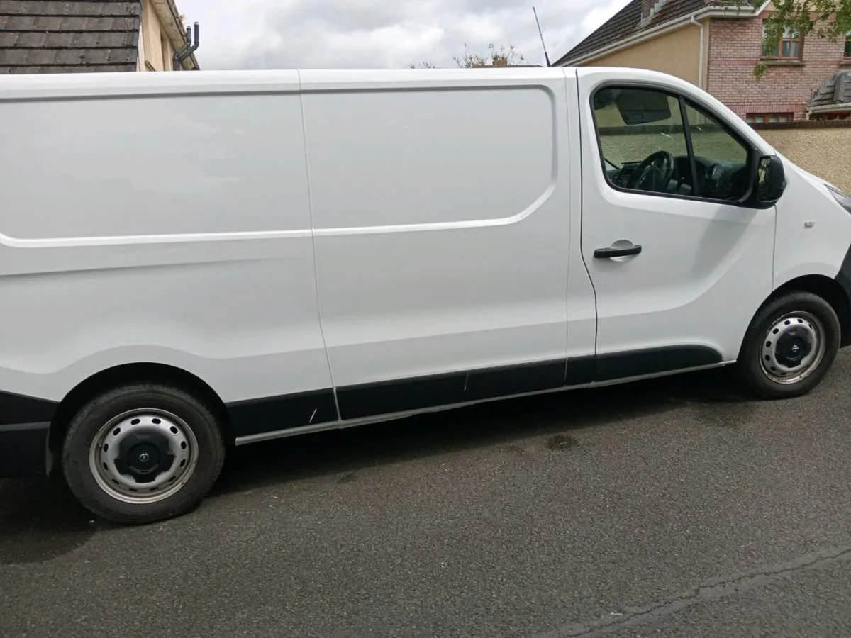 Opel Vivaro - Image 4