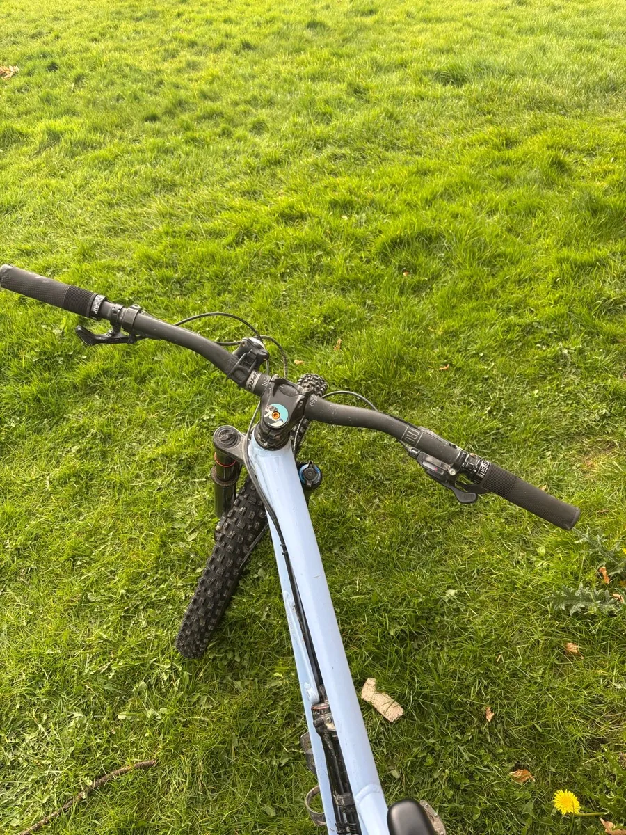 Mountain bike - Image 3