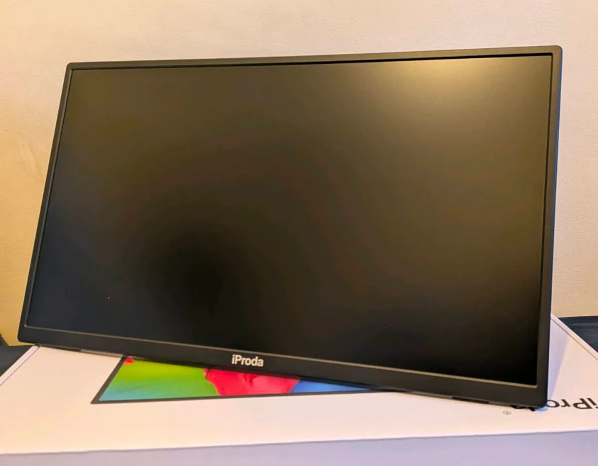 18.5" Portable Monitor-Very thin-120Hz -firm price - Image 4