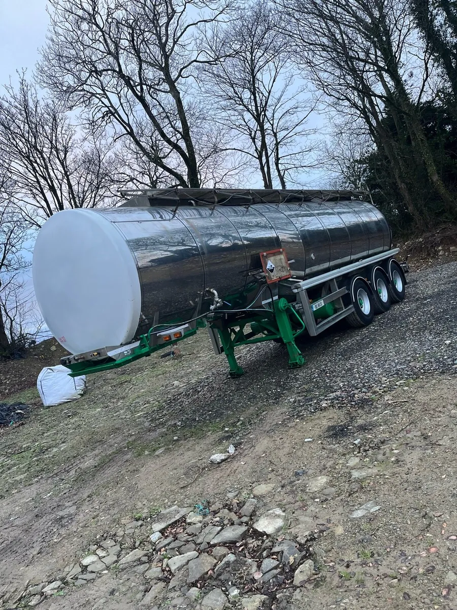 Stainless steel Tanker - Image 1