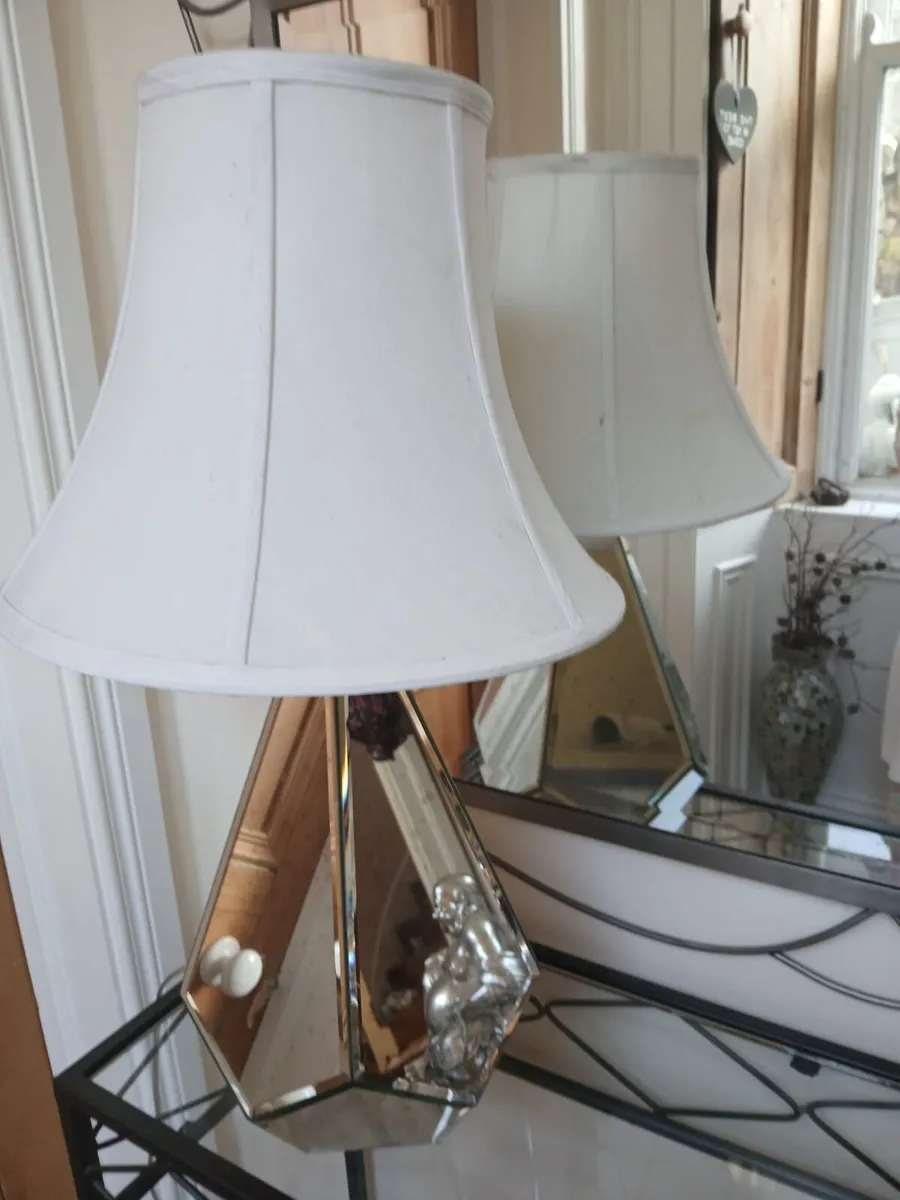 Mirrored Lamp