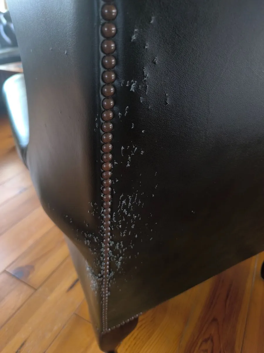 Green chesterfield leather couches with two chairs - Image 4
